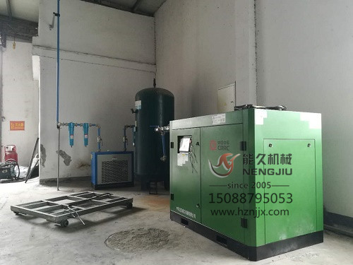 ��܇����׃�l�Չ��C